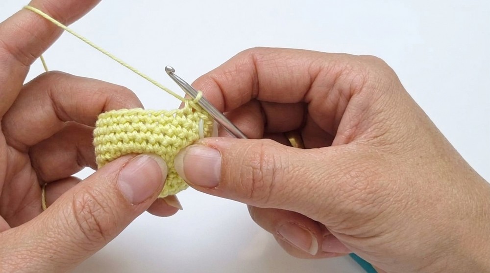 Crochet Amigurumi Mini Cat Pattern 2