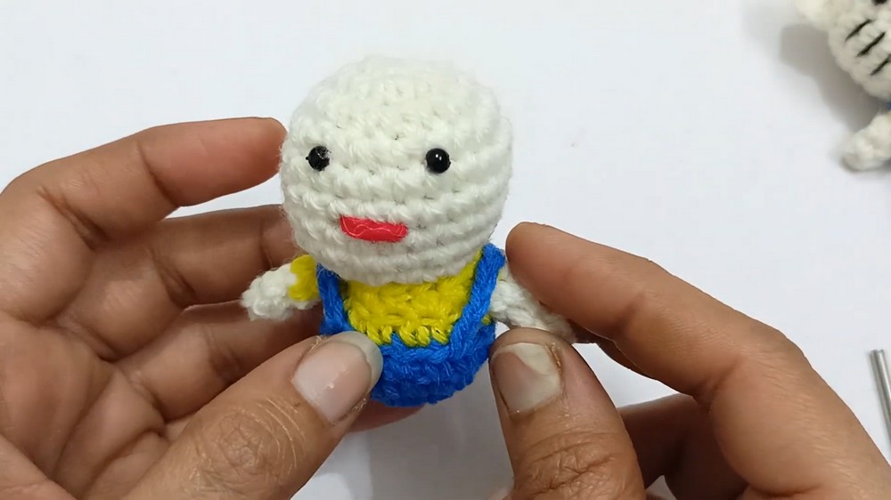 Crochet Amigurumi Hello Kitty Pattern 4