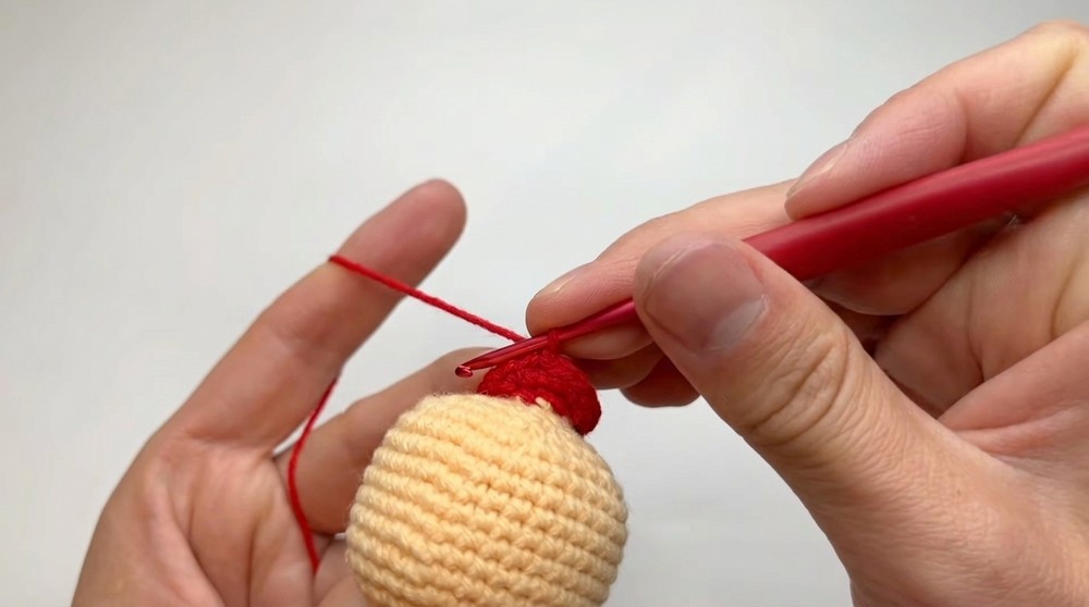 Crochet Amigurumi Santa Claus Pattern 1